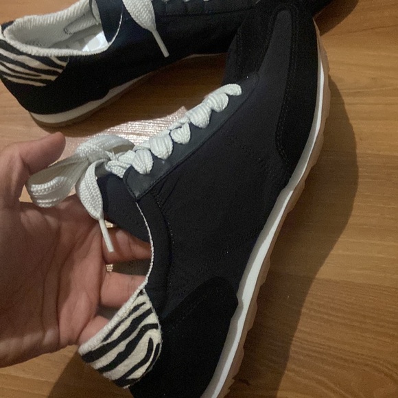 Zara sneakers brand new - Picture 3 of 4